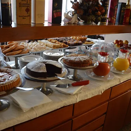 Diga מלון מרינה די רוונה