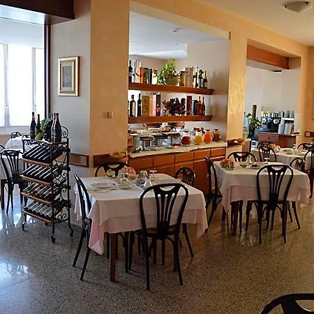 Ξενοδοχείο Diga 3*